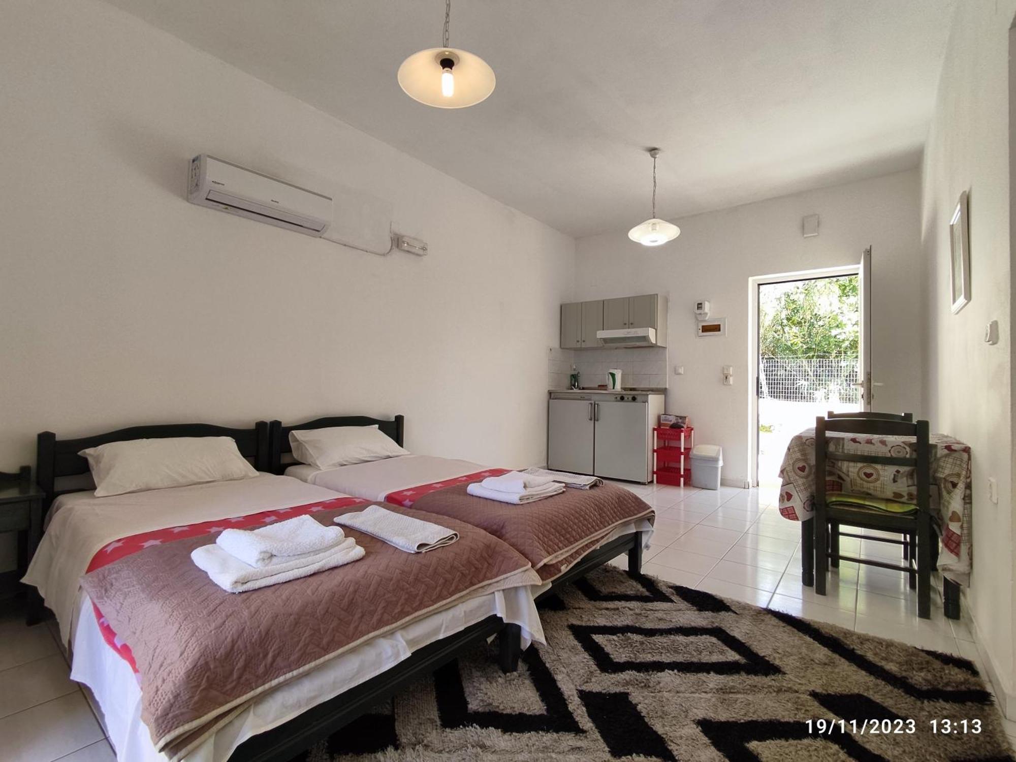 Zinovia Appartement Kato Daratso Buitenkant foto